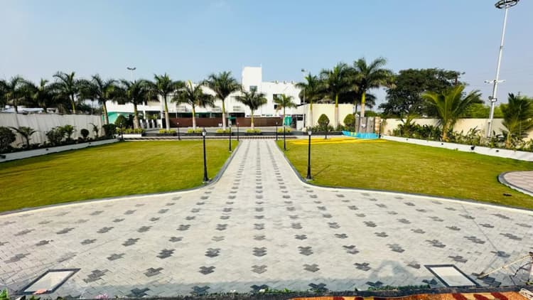 Butterfly Lawn ceremony seating